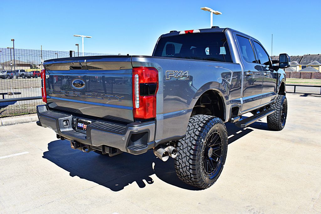 2025 Ford F-250 Image 8