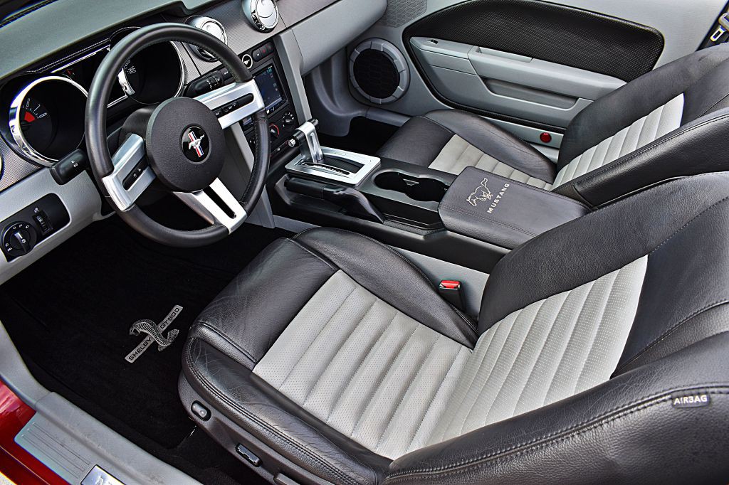 2008 Ford Mustang Image 16