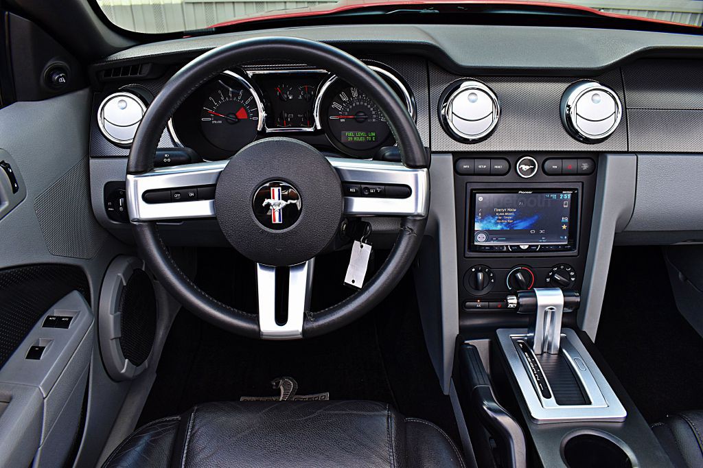 2008 Ford Mustang Image 23