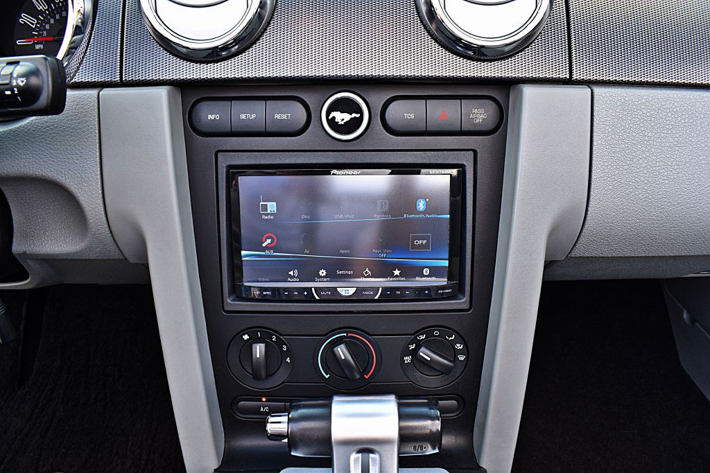 2008 Ford Mustang Image 25