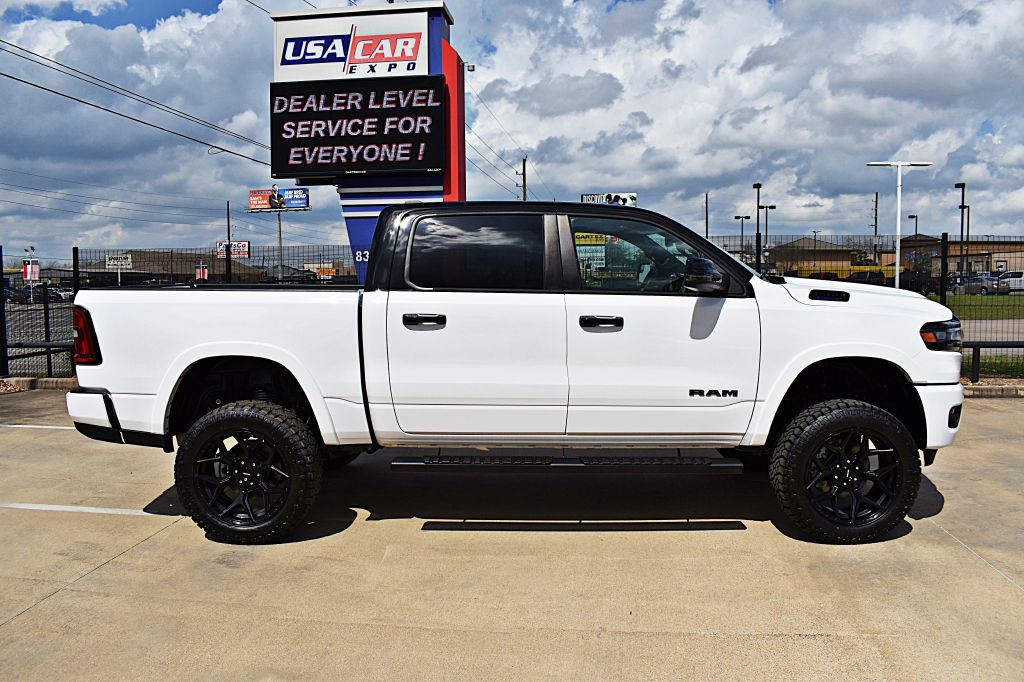 2025 RAM 1500 Image 4