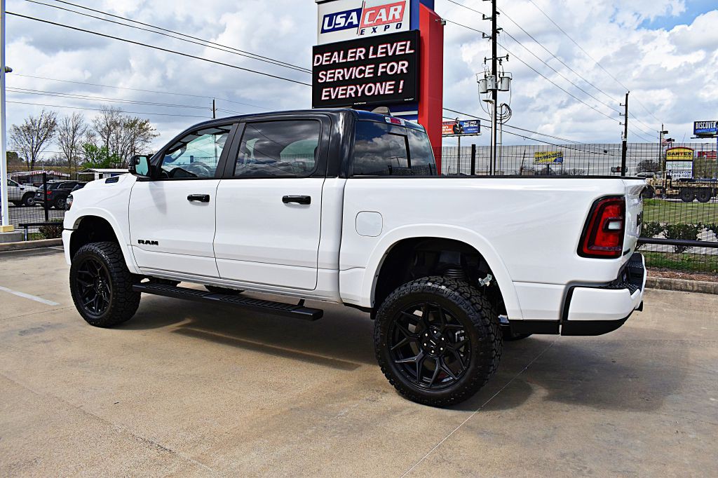 2025 RAM 1500 Image 10