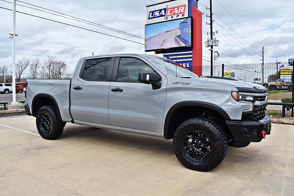 2024 Chevrolet Silverado 1500 Image 3