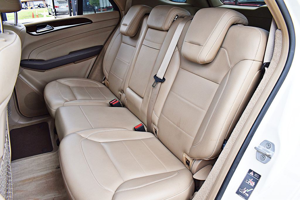 2012 Mercedes-Benz M-Class Image 19