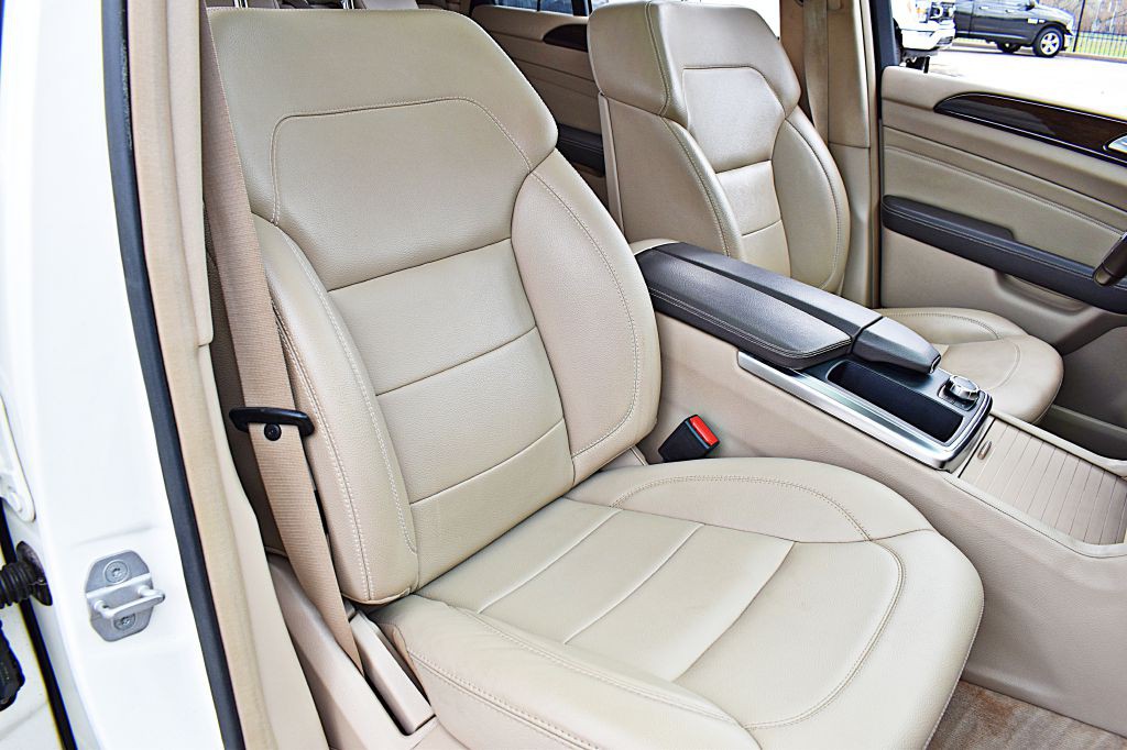 2012 Mercedes-Benz M-Class Image 21