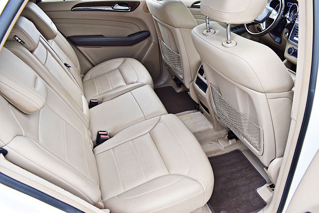 2012 Mercedes-Benz M-Class Image 22