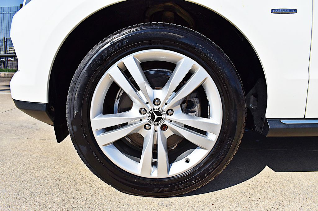 2012 Mercedes-Benz M-Class Image 44