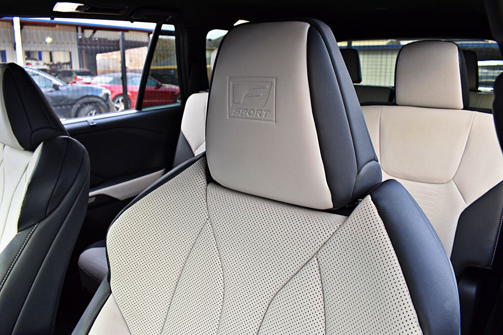 2024 Lexus TX Image 18