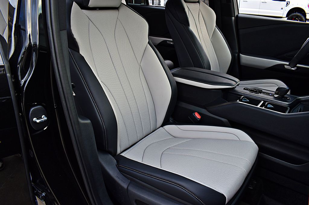 2024 Lexus TX Image 23