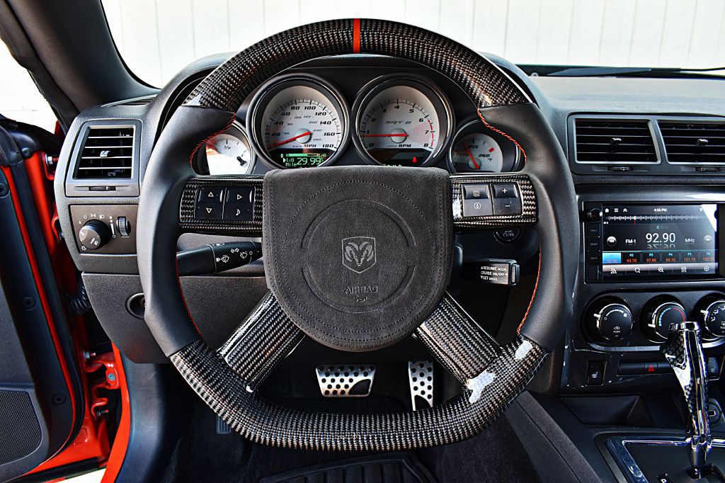 2008 Dodge Challenger Image 22