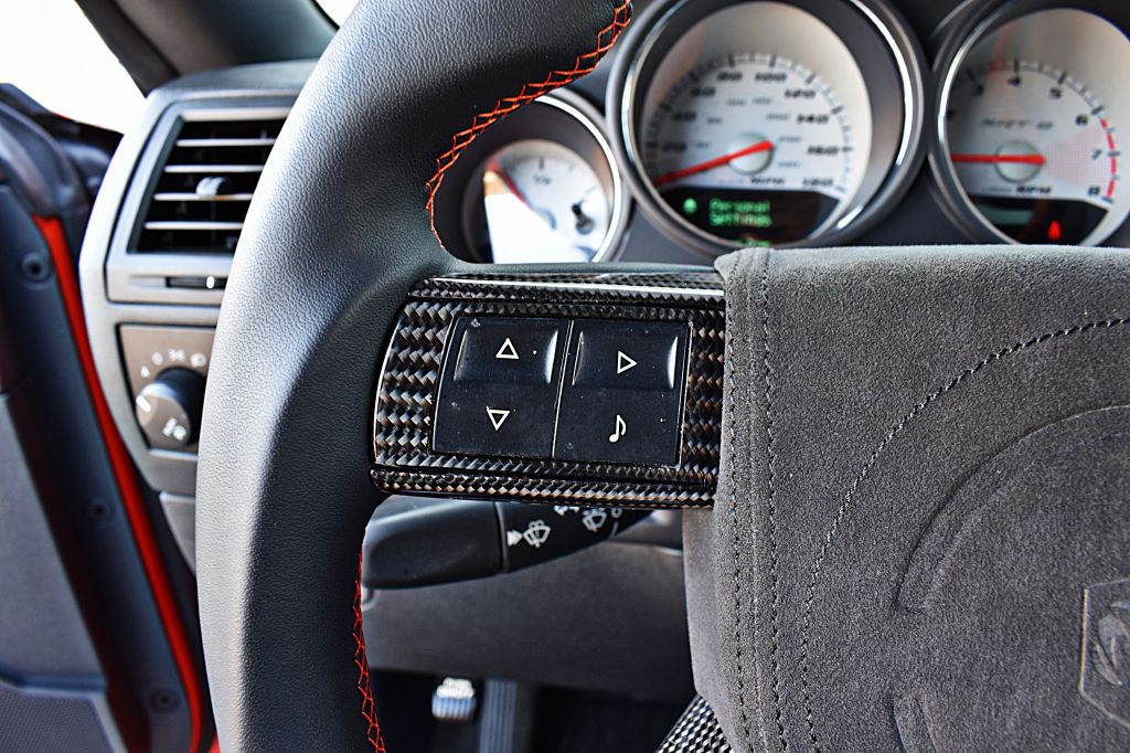 2008 Dodge Challenger Image 31