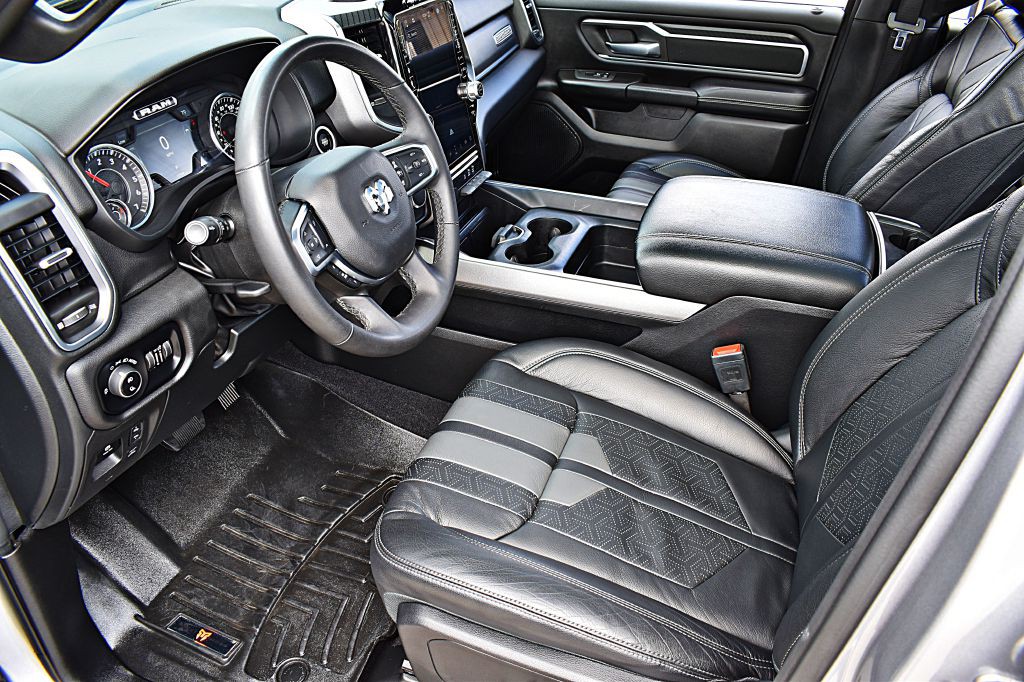 2025 RAM 1500 Image 17