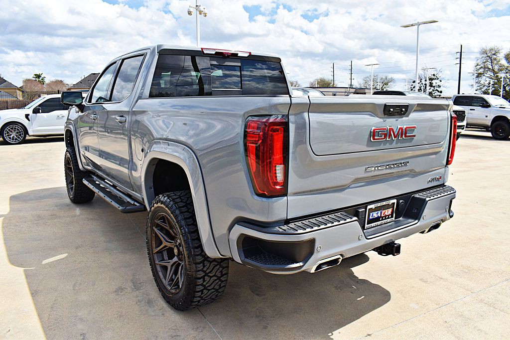 2024 GMC Sierra Image 9