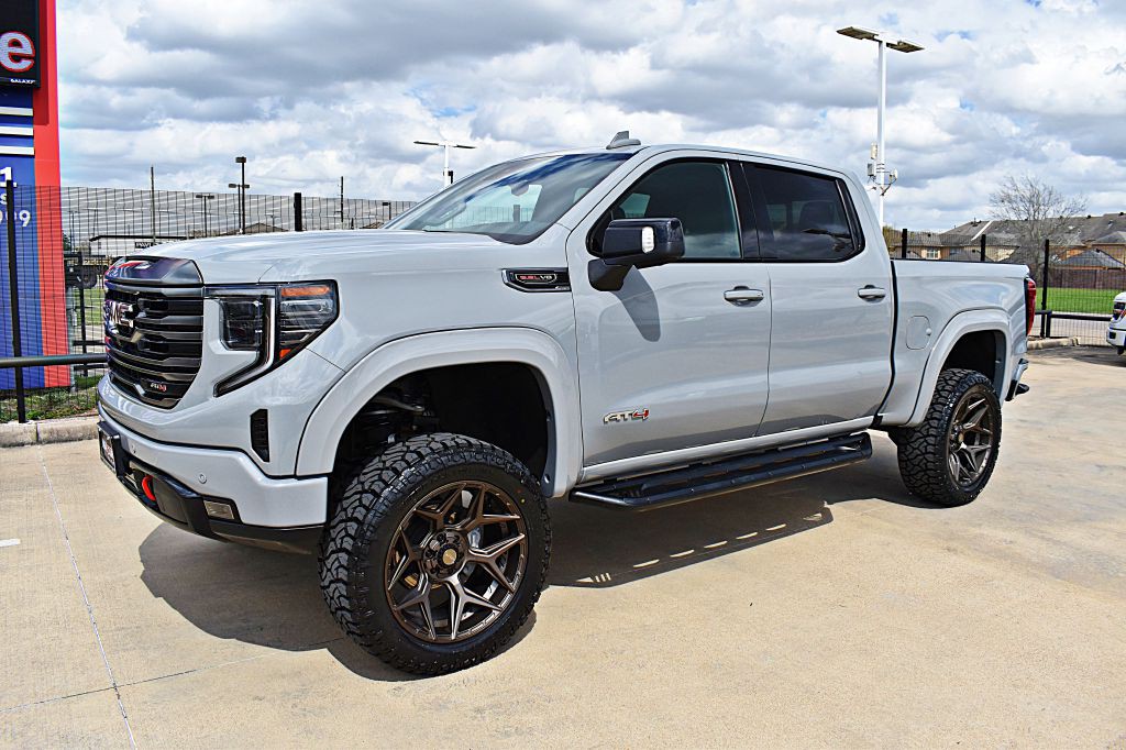 2024 GMC Sierra Image 12