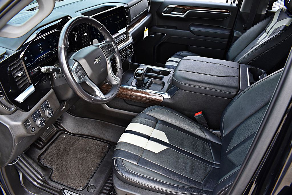 2023 Chevrolet Silverado 1500 Image 17