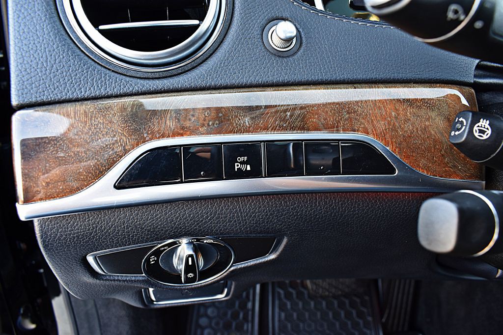 2014 Mercedes-Benz S-Class Image 48