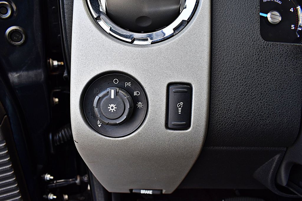 2014 Ford F-350 Image 40