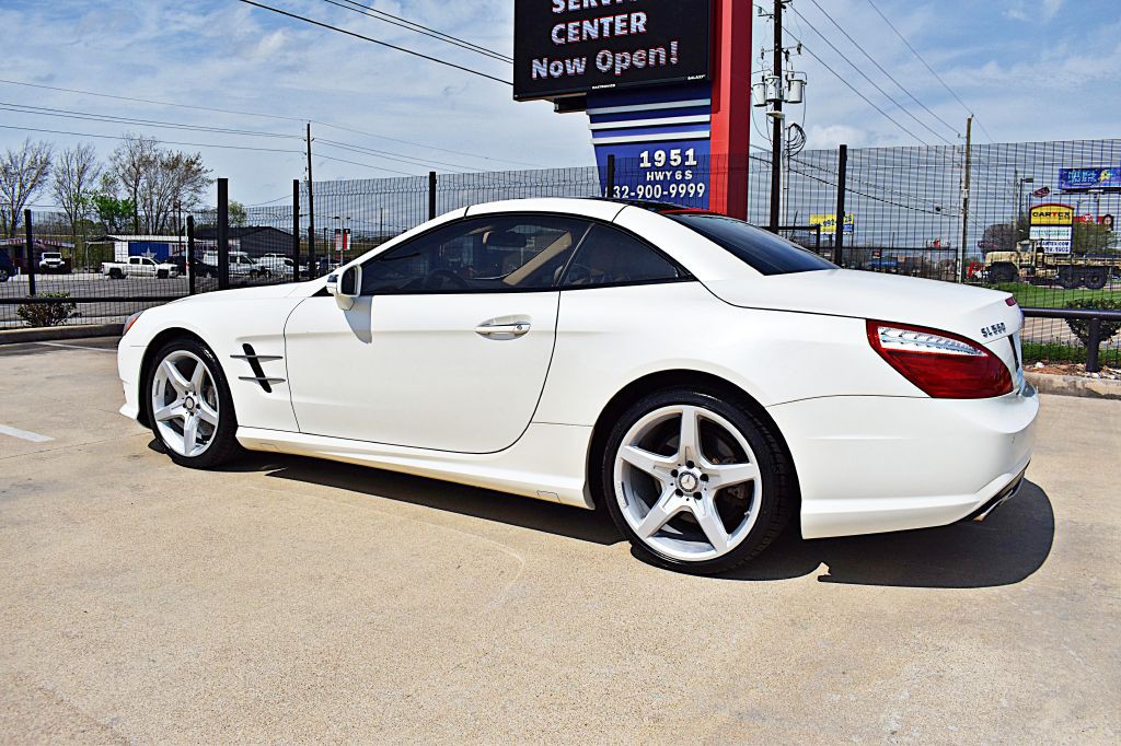 2014 Mercedes-Benz SL-Class Image 9