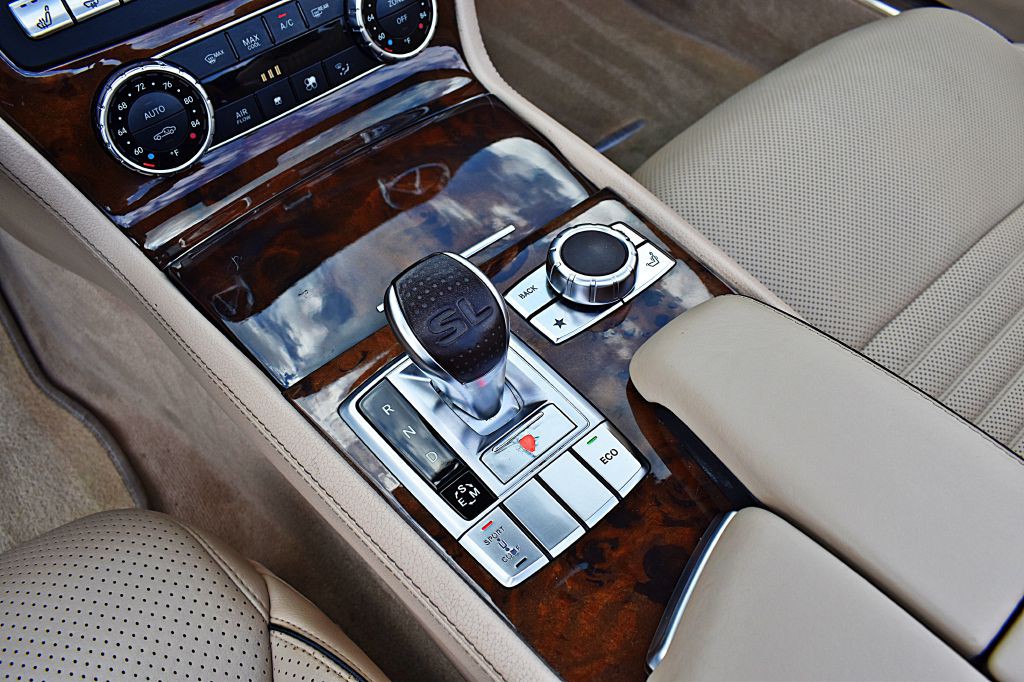 2014 Mercedes-Benz SL-Class Image 27