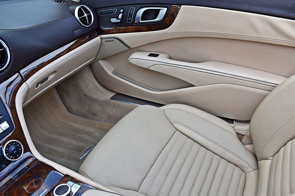 2014 Mercedes-Benz SL-Class Image 29