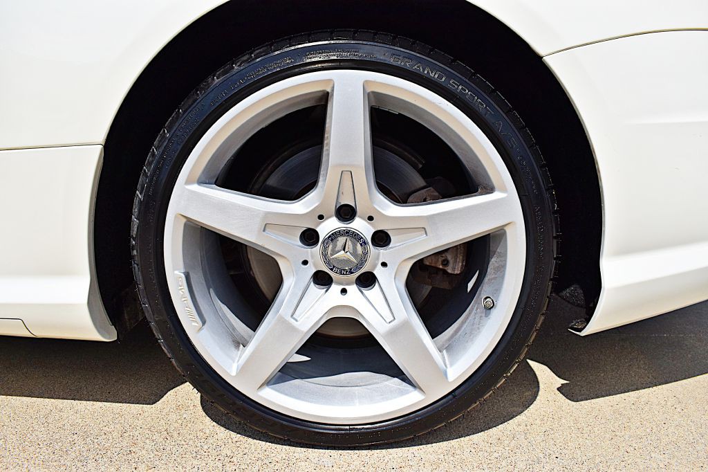 2014 Mercedes-Benz SL-Class Image 39