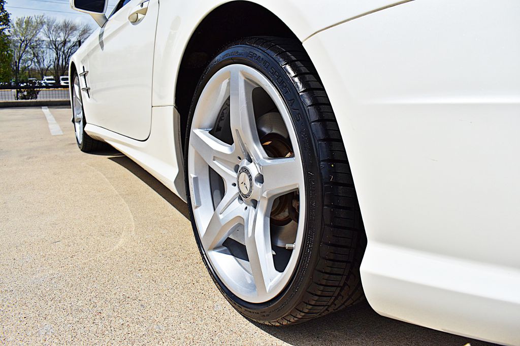 2014 Mercedes-Benz SL-Class Image 40