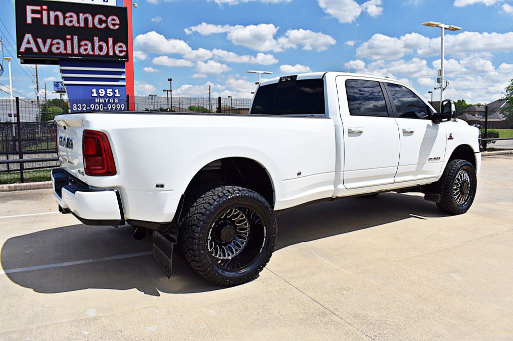 2025 RAM 3500 Image 5