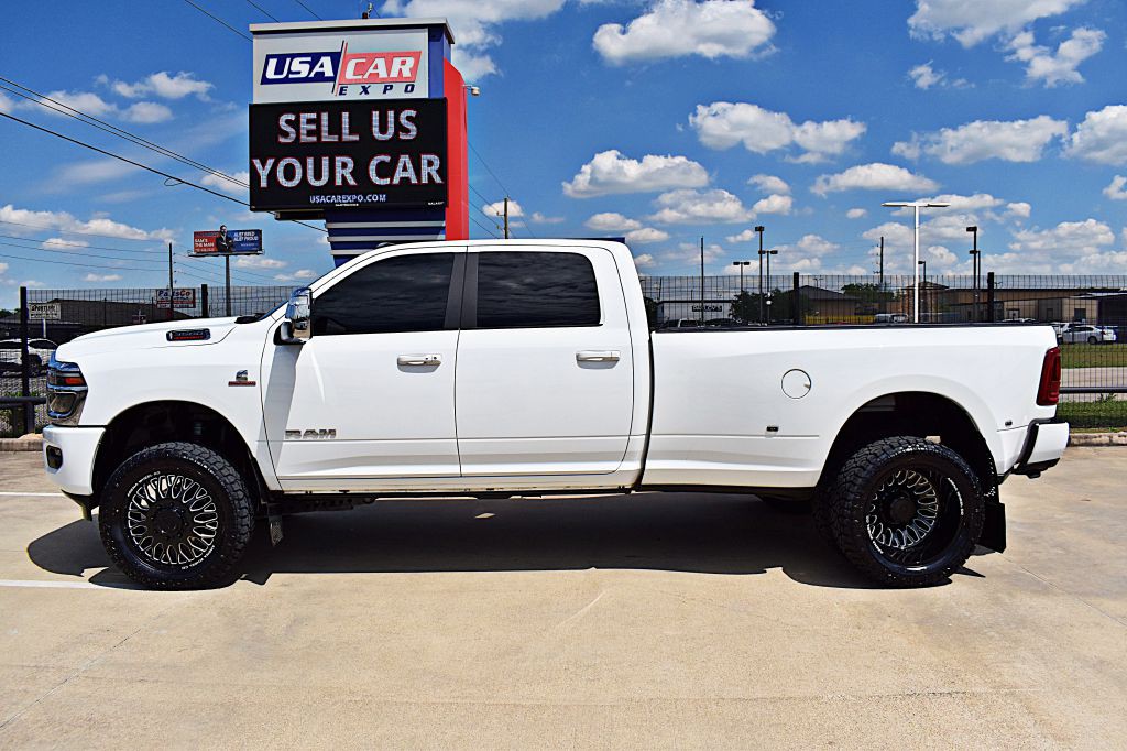 2025 RAM 3500 Image 11