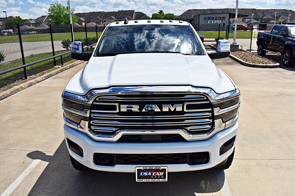 2025 RAM 3500 Image 14