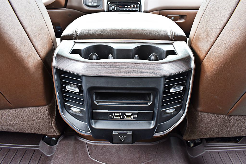 2025 RAM 3500 Image 30