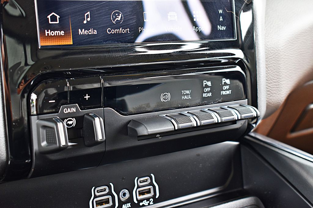 2025 RAM 3500 Image 36