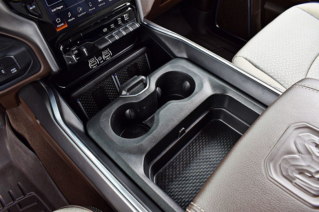 2025 RAM 3500 Image 37