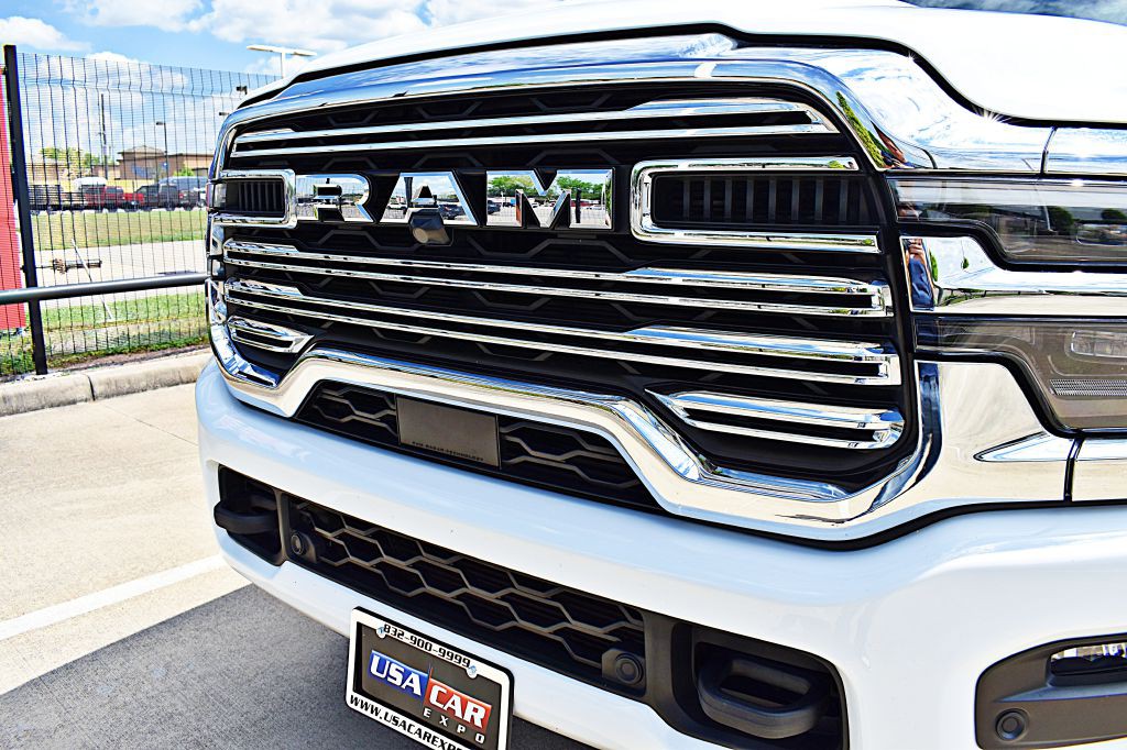 2025 RAM 3500 Image 55