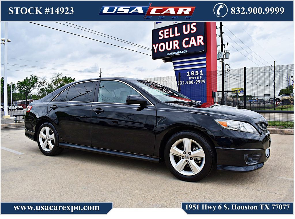 2011 Toyota Camry Image 1
