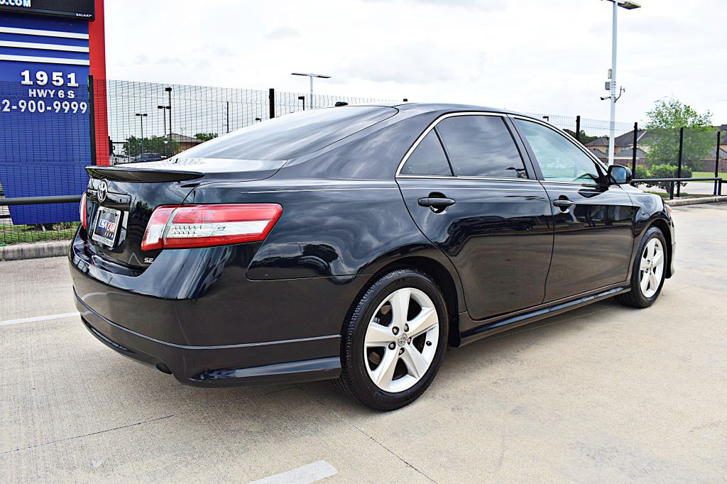 2011 Toyota Camry Image 5