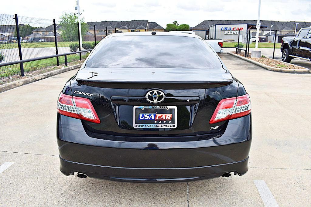 2011 Toyota Camry Image 6