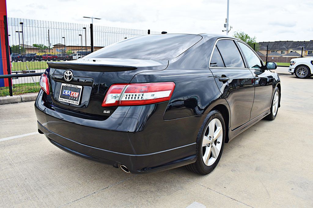 2011 Toyota Camry Image 7