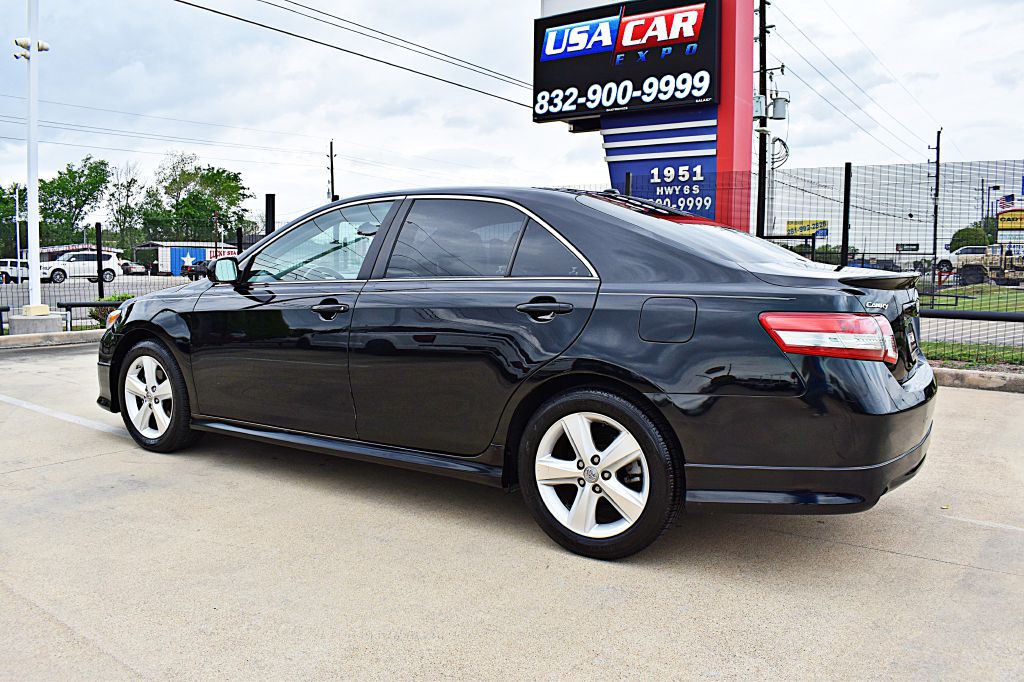 2011 Toyota Camry Image 9