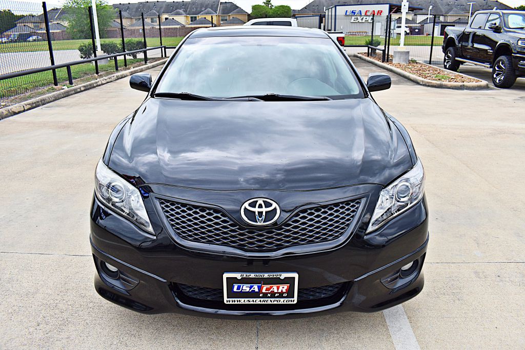 2011 Toyota Camry Image 12