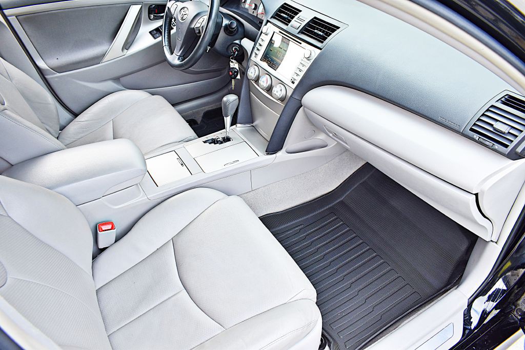 2011 Toyota Camry Image 20