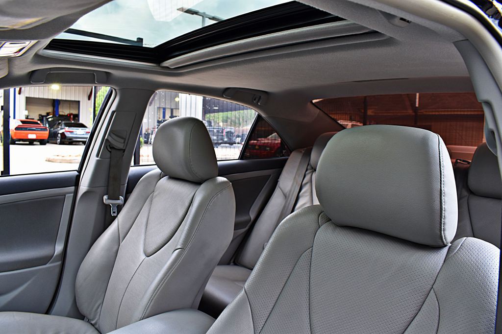 2011 Toyota Camry Image 39