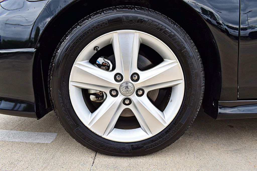 2011 Toyota Camry Image 42