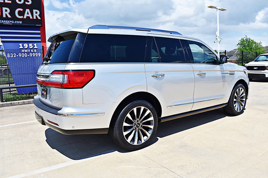 2019 Lincoln Navigator Image 5