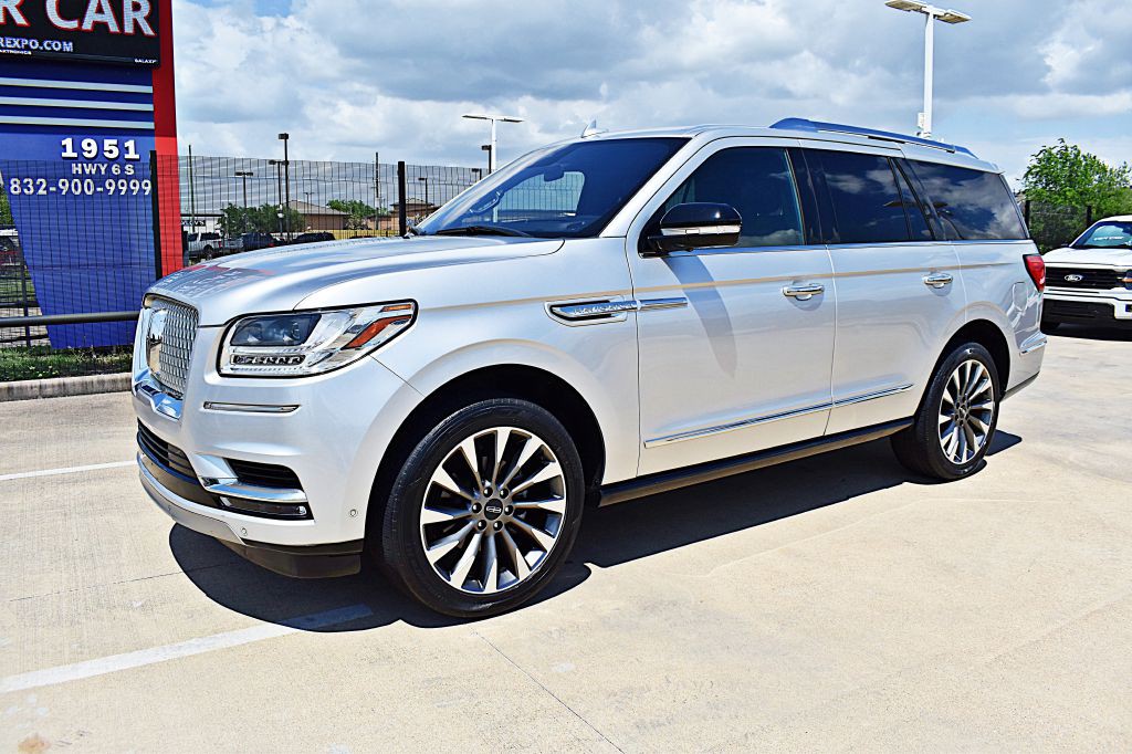 2019 Lincoln Navigator Image 11