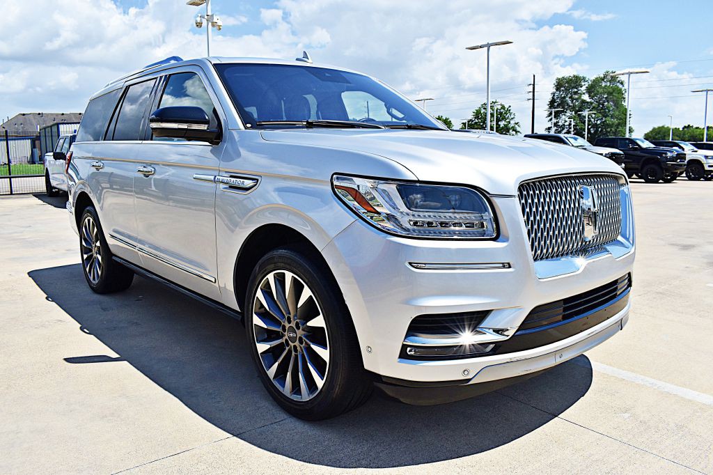 2019 Lincoln Navigator Image 14