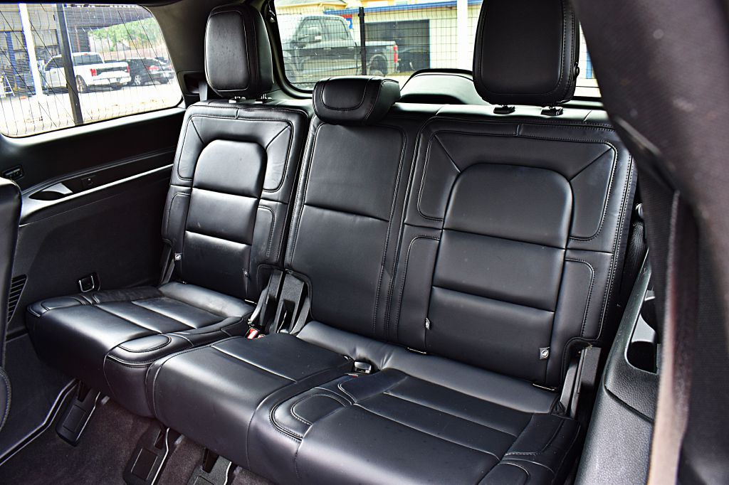 2019 Lincoln Navigator Image 19