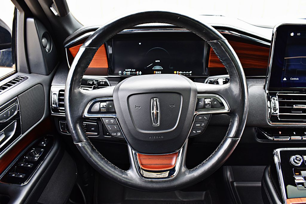 2019 Lincoln Navigator Image 26