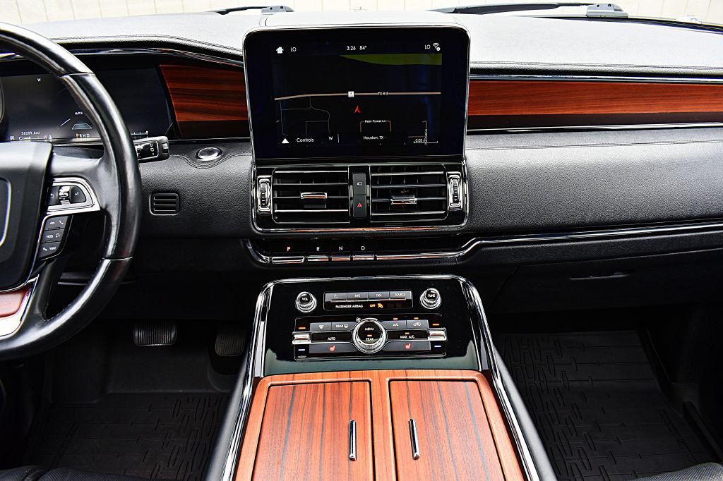 2019 Lincoln Navigator Image 27