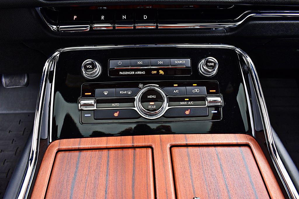 2019 Lincoln Navigator Image 30
