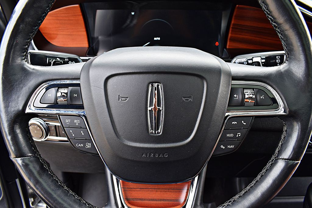 2019 Lincoln Navigator Image 39